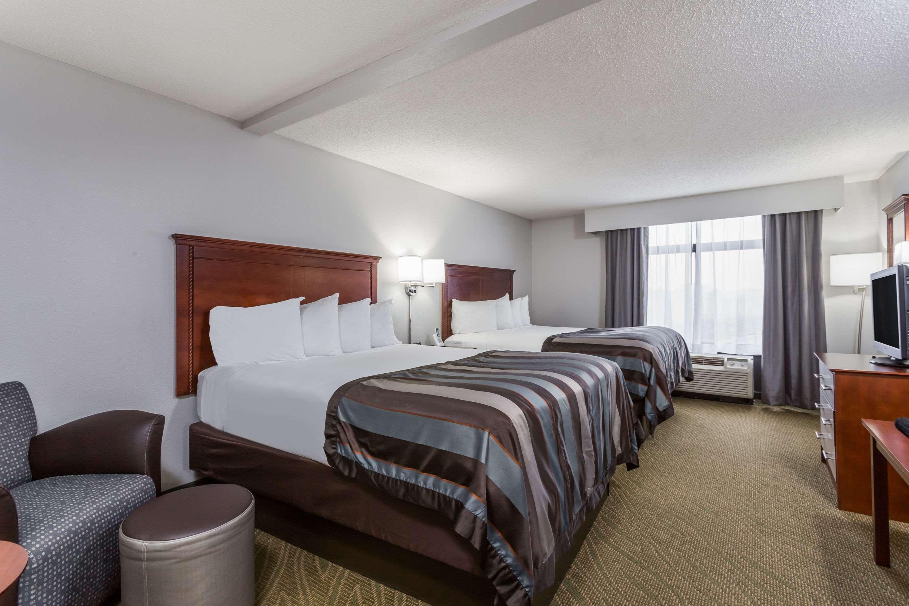 Wingate By Wyndham Chesapeake Hotell Exteriör bild