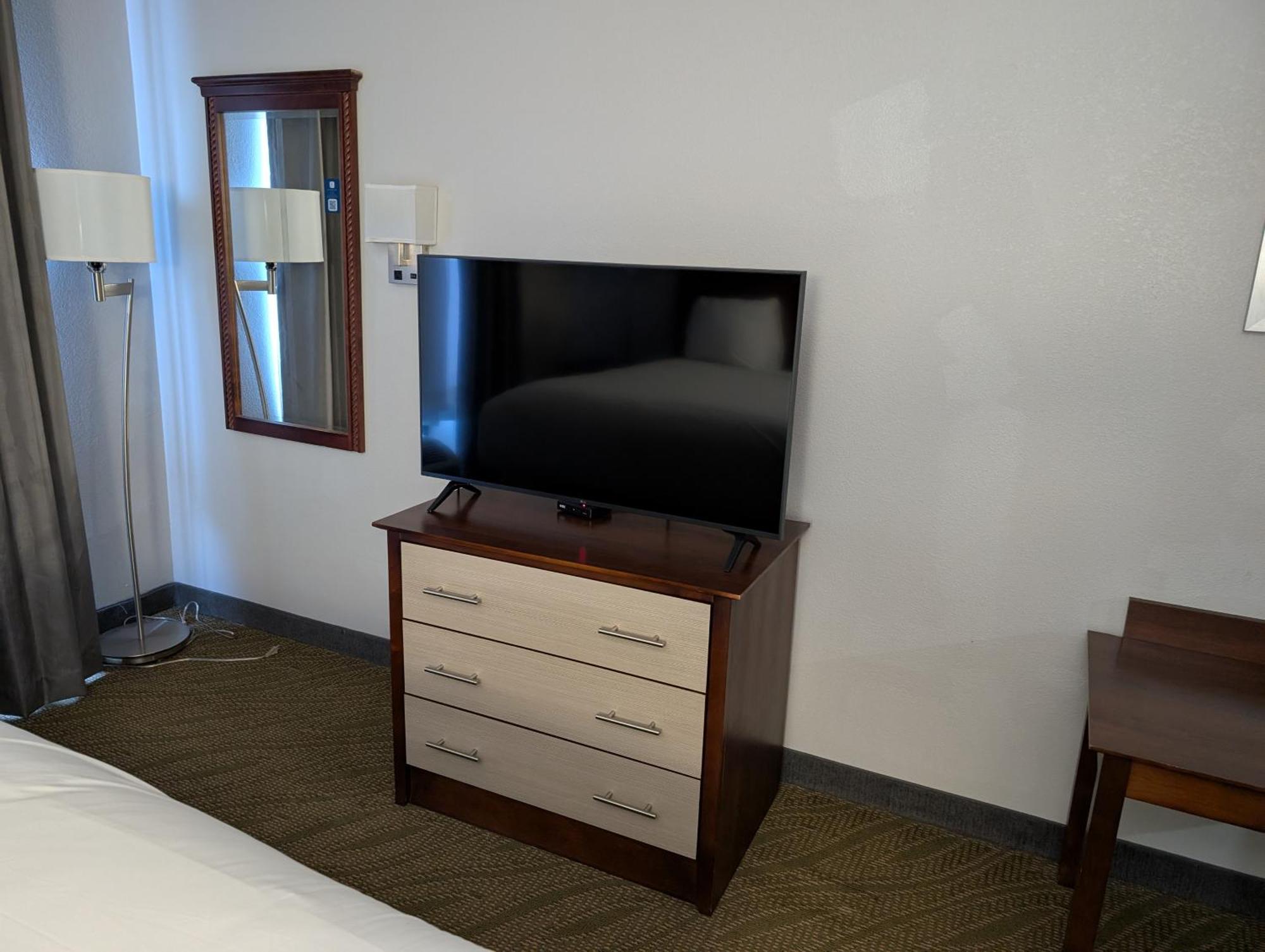 Wingate By Wyndham Chesapeake Hotell Exteriör bild