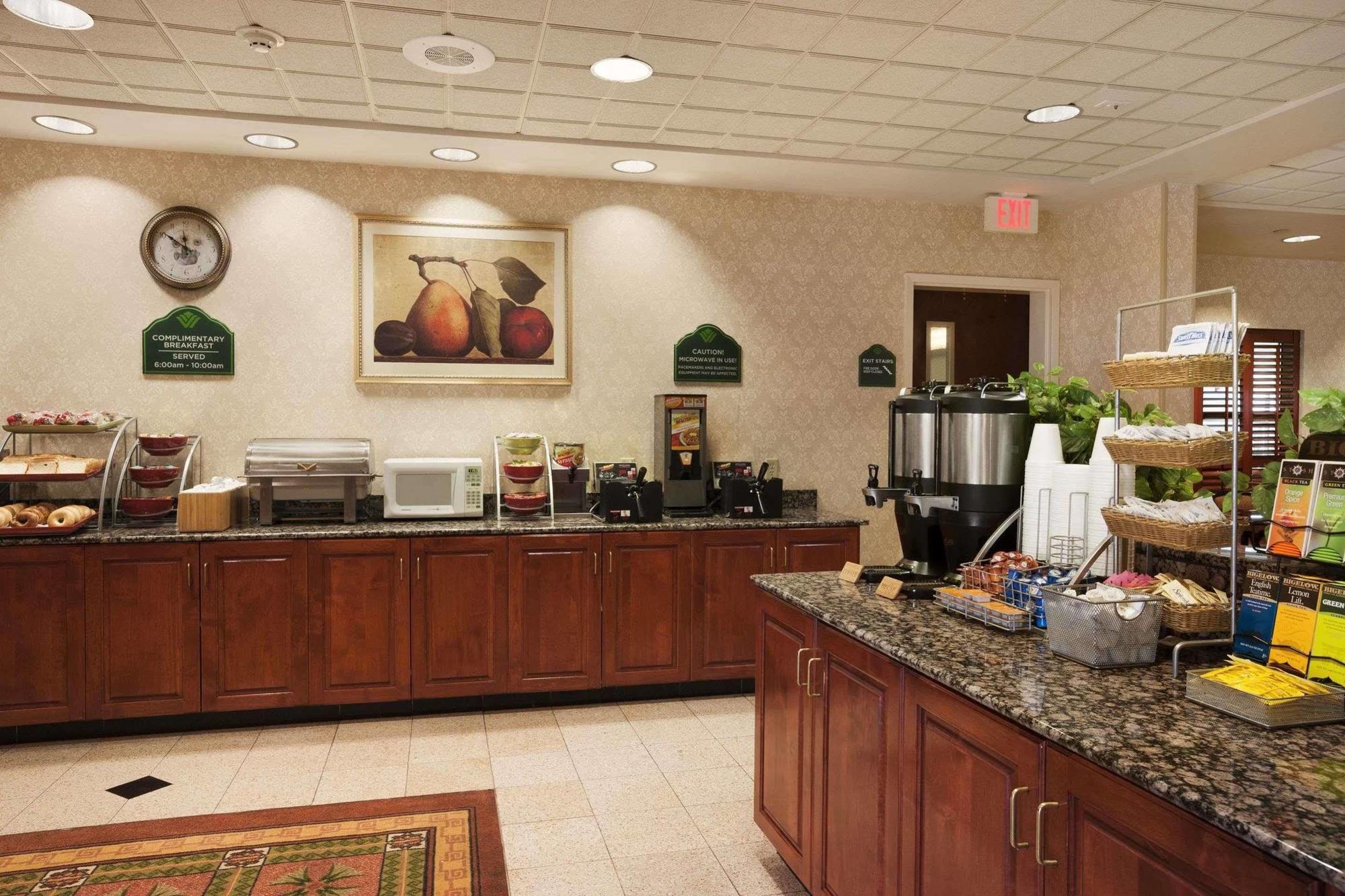 Wingate By Wyndham Chesapeake Hotell Exteriör bild